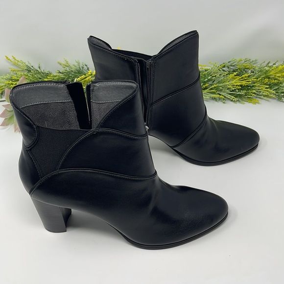Adrienne Vittadini Women's Trella Booties Size 10 M - Picture 7 of 14